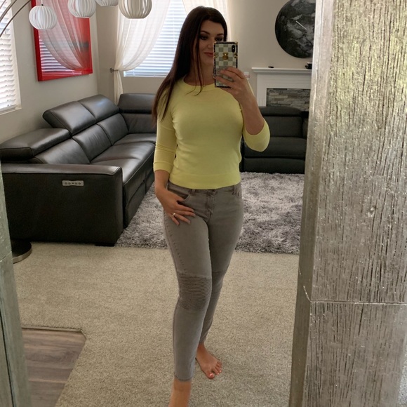 Club Monaco wool pullover Sweater 🦋 - Picture 3 of 4